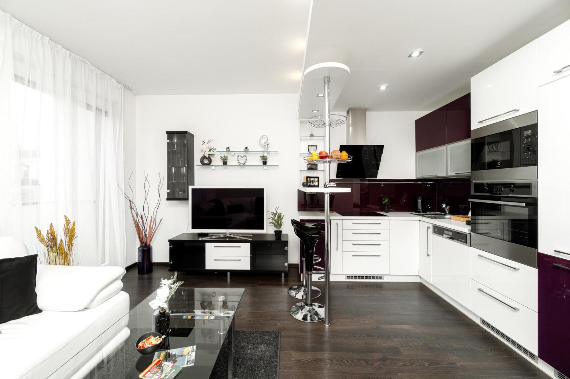 Bnb New Beautiful Apartment In The Center Of Ostrava With Option Garage Parking Buitenkant foto