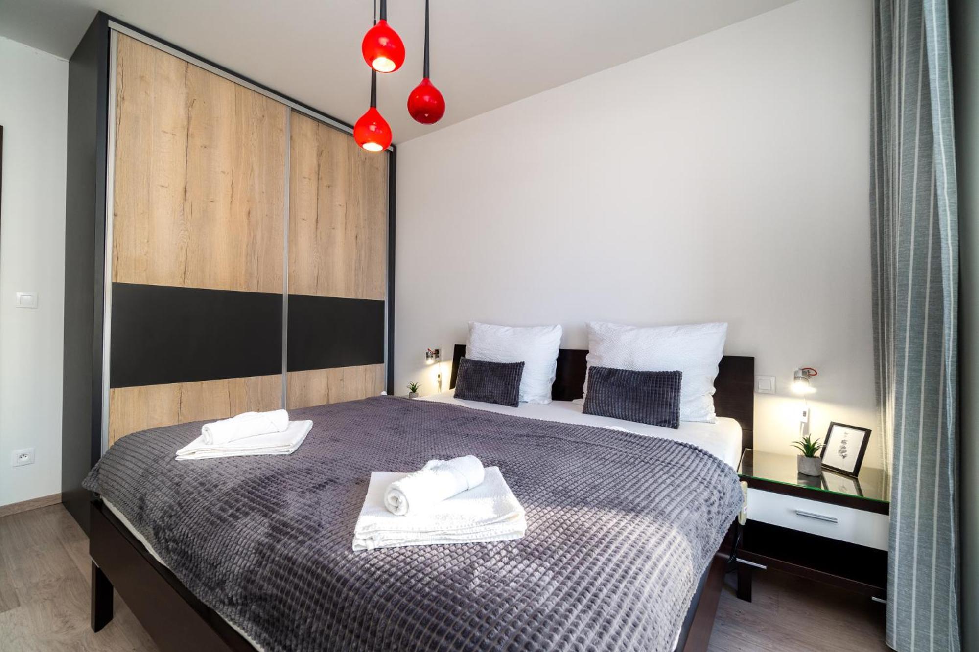 Bnb New Beautiful Apartment In The Center Of Ostrava With Option Garage Parking Buitenkant foto