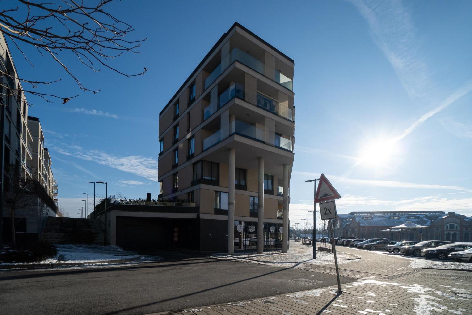 Bnb New Beautiful Apartment In The Center Of Ostrava With Option Garage Parking Buitenkant foto