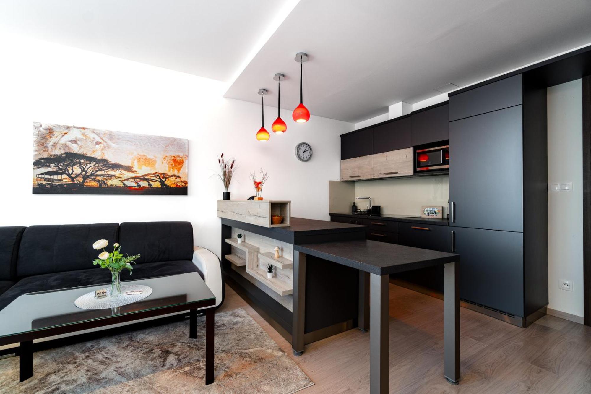 Bnb New Beautiful Apartment In The Center Of Ostrava With Option Garage Parking Buitenkant foto